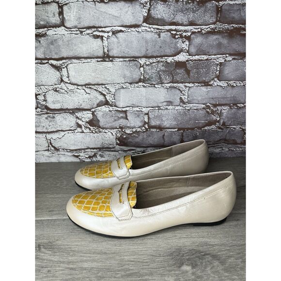 MUNRO Yellow Croc Embossed Pearl Beige Penny Loafers Shoes Women Sz 11M US/42EU - Picture 14 of 16